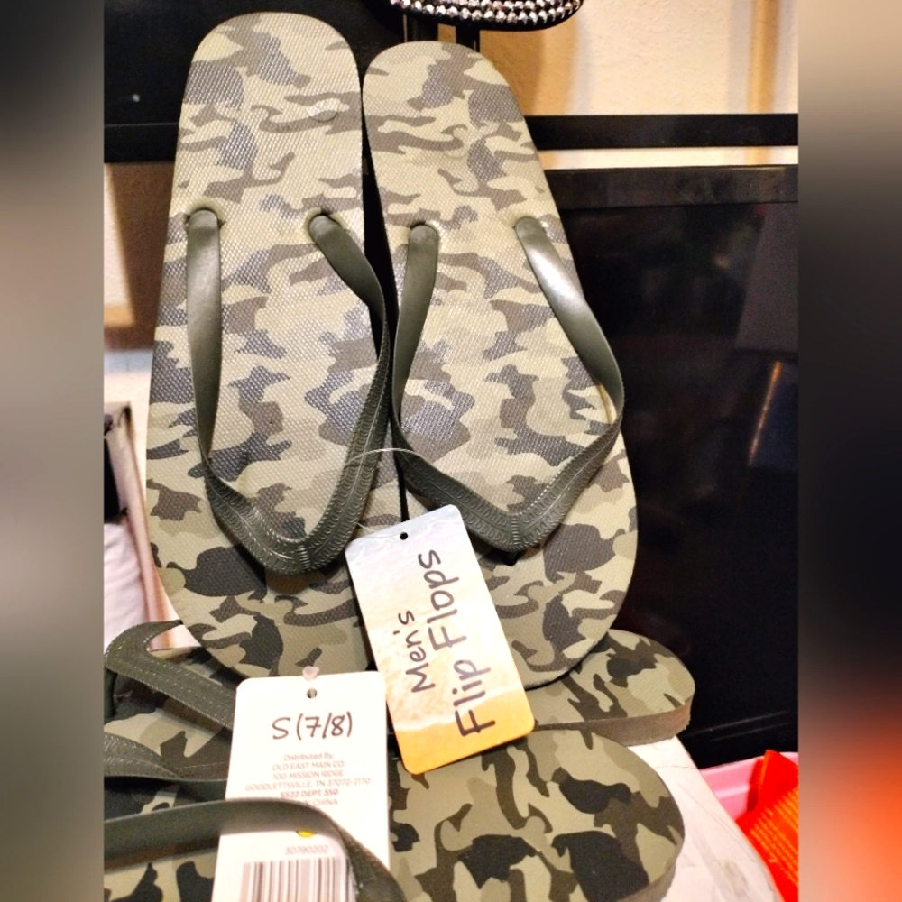 Men's Camouflage Flip Flops